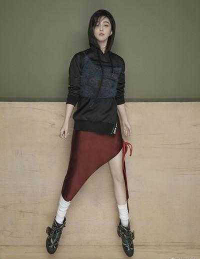 变瘦范冰冰机现身机场，网友：李晨厉害喽!