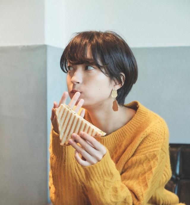  【穿搭】日系风来袭，慵懒早春这么搭，轻松打造知性美感！