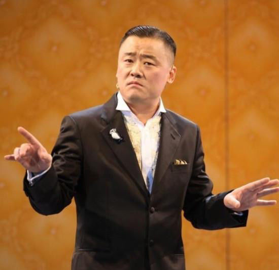 李玉刚疑似回应周立波“娘炮说”!10字表明观点，有点硬啊