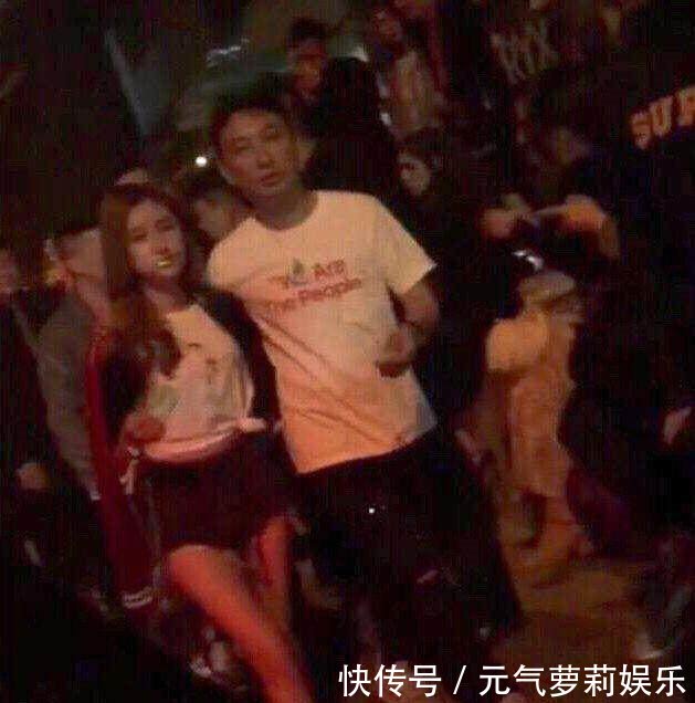 冯提莫13秒视频流出被疯传, 王思聪深夜晒图, 网友: 这下看你咋赖