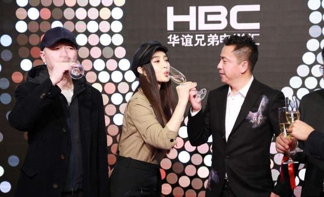 实名爆料范冰冰黑历史，范丞丞不是弟弟？与冯小刚王中磊关系不清