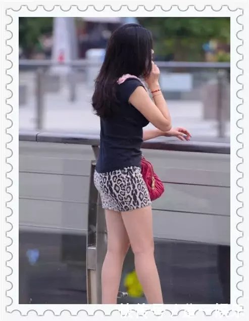 MM穿着这样的包臀裙上街，令人眼前一亮