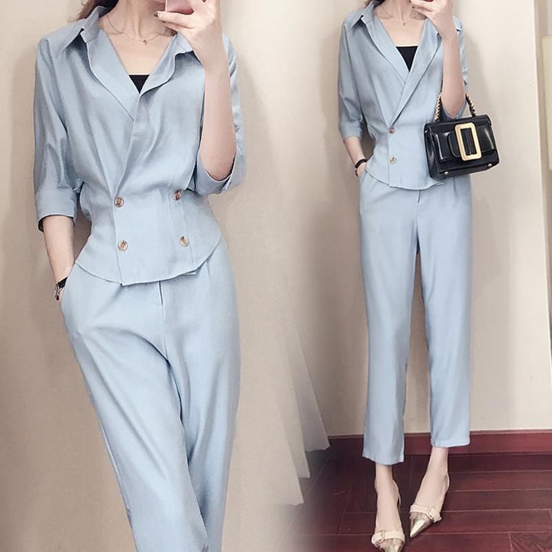 很多人秋天穿卫衣,太土了!今年流行名媛两件套,美的独一无二