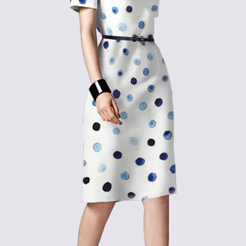 时尚大气包臀裙，修身减龄有女人味，70 后老婆一口气买三件