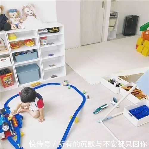 收纳@日本妈妈晒出的收纳日常:拒绝堆积,坚持断舍离,房间整洁又干净