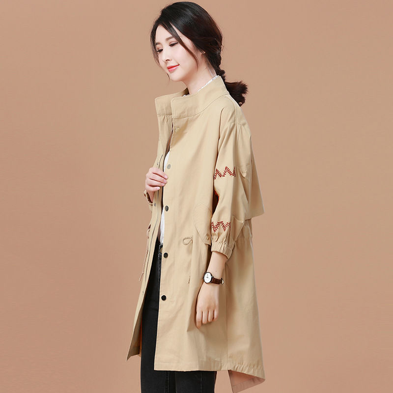 女人一过42，出门尽量别穿裤衩!瞧下面女人穿，好看又迷人