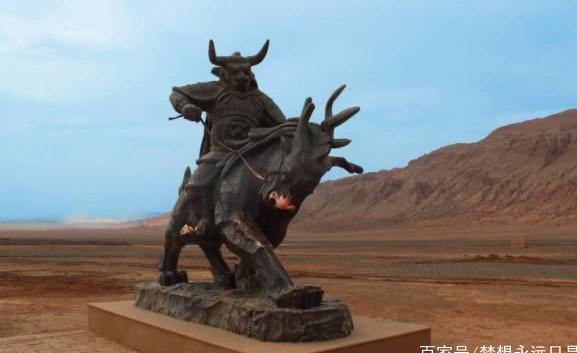 中国最“没面子”的雕像，关键位置被摸的锃亮，管不住自己手？