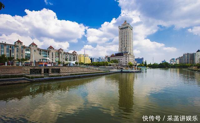 江苏发展最快港城，坐拥巨大优势地利，建市34年就成为了二线城市