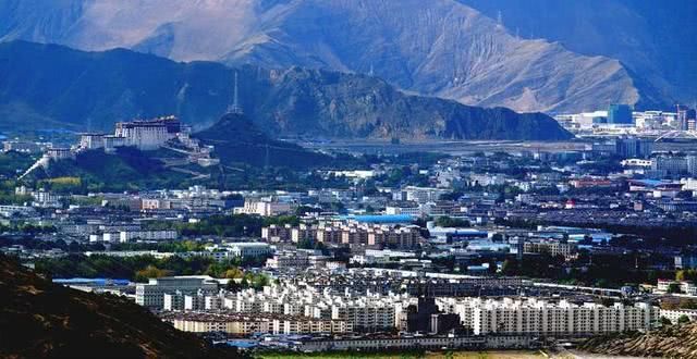  拉萨：拉萨城里为什么没有高楼？为何没有一个建筑物能高过布达