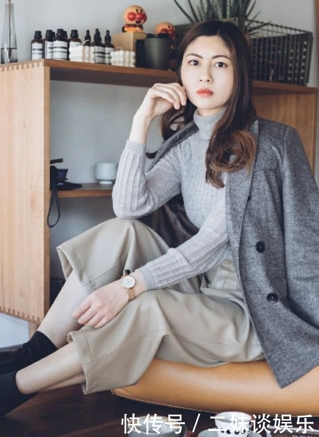  『燕麦色的皮』别再穿紧身皮裤了，土！赶紧试试下面这三款，显瘦又贼时髦