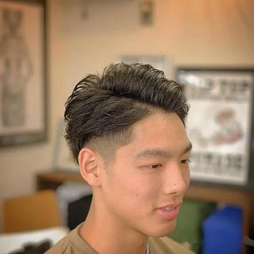  『短发』帅气的男生流行短发，不同造型一样帅气，为你的形象加分