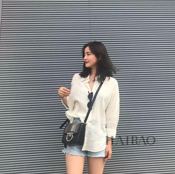 羡慕|靠“虐狗”合照火爆INS，这对韩国小夫妻也太甜了?