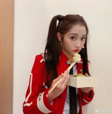  「一较高下」关晓彤领衔的95后娱乐圈新生力量，能跟“四旦双冰”一较高下吗？