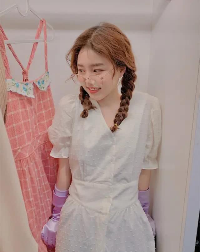 『感觉』3款初恋型穿搭，时尚的同时不失优雅，仙女也不过如此