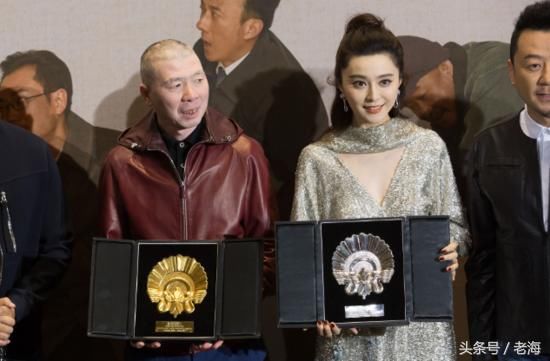 好尴尬!冯小刚发文称自己没少交税,网友却在问范冰冰在哪