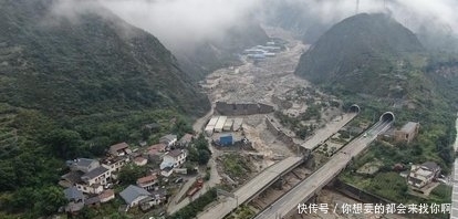  汶川@四川这个县，在城区就能见到雪山，知名度在全国无人不晓