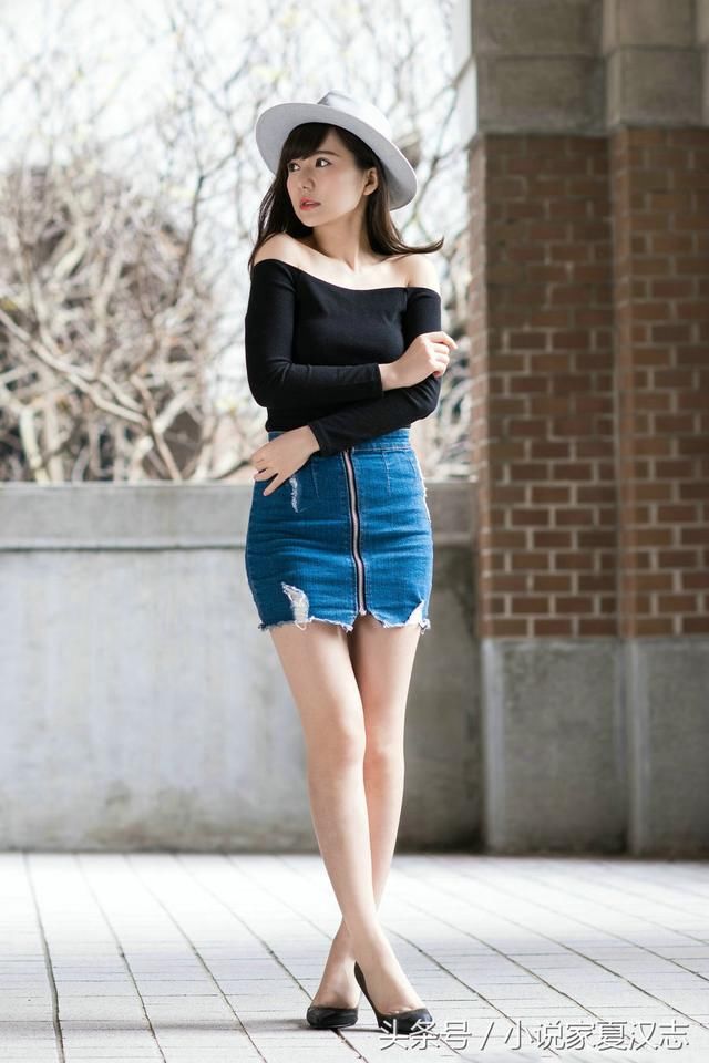 浪漫花季里的极品魅力身材靓女