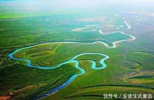  #最窄#中国“最窄最弯曲”的河流，胖的鱼还要挤过去，最窄的地