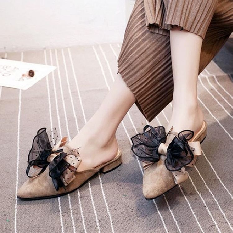 过时的鞋子你还在穿?瞧瞧新款女鞋,精致又优雅,充满女人味