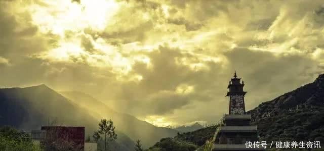 小夫妻42天自驾14000公里, 穿越13个省, 环游半个中国