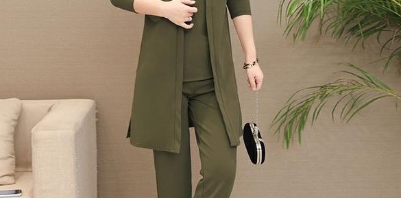 昼夜温差大，6070女人别穿裙子!穿这妈妈套装，保暖还显美嫩