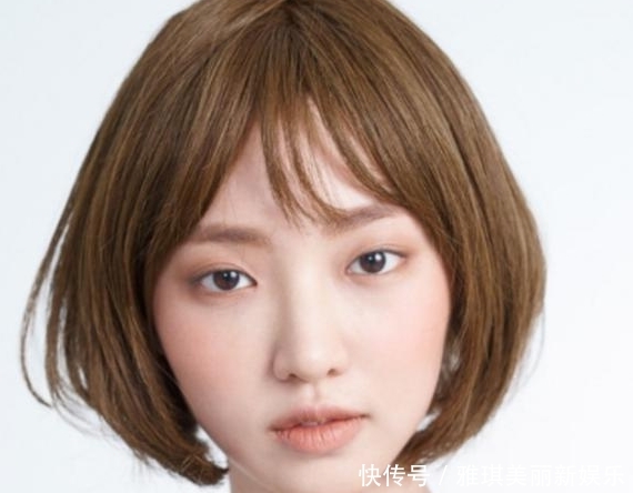  『慵懒微卷发』“高马尾”已经过时了！今年正流行这“4种”发型，8成女生都适合