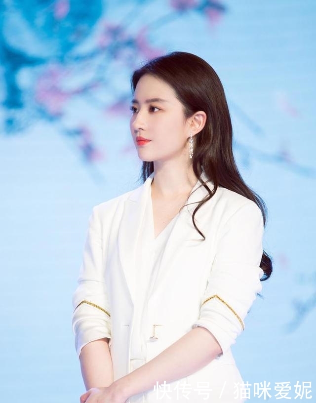 『女人』女人“鼻型”一般分这4种,三种好看,一种丑,自测下你是哪种?