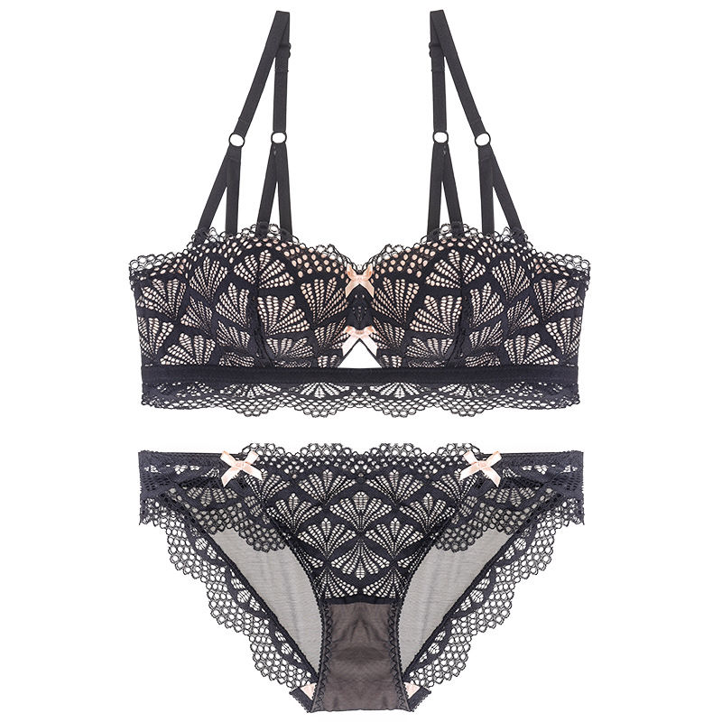 美女时尚穿着!文胸彰显性感身材