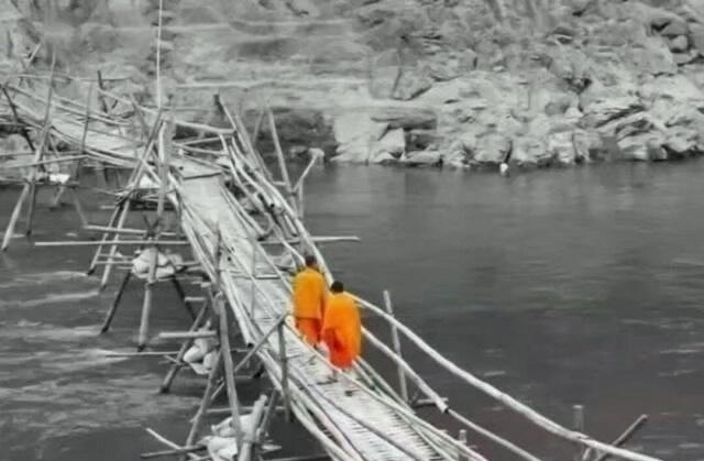 佛说福薄命苦之人,往往都有这两种特征,希望你没有！