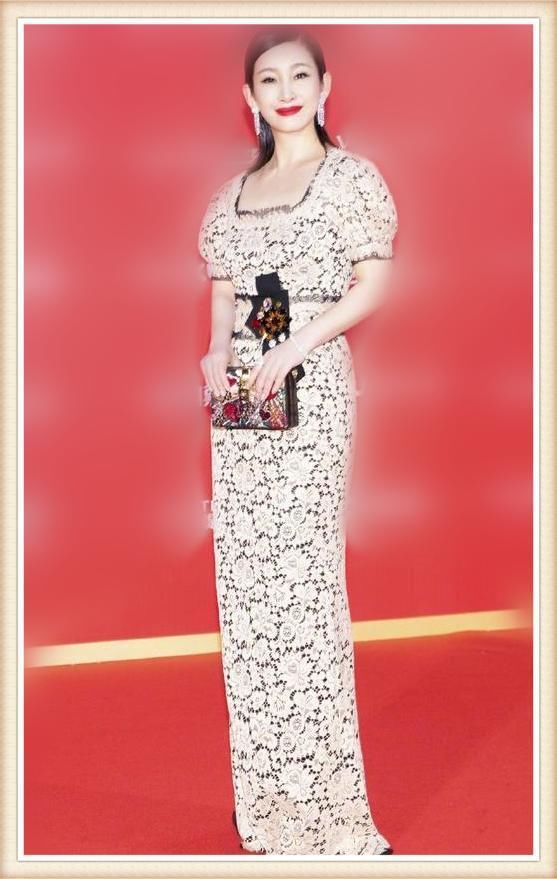 本以为秦海璐艳压全场了，没想到宁静的出场，才诠释了什么叫高级