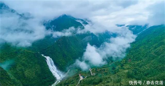 待开发的一处瀑布群，面积比黄果树瀑布还大，而且免门票