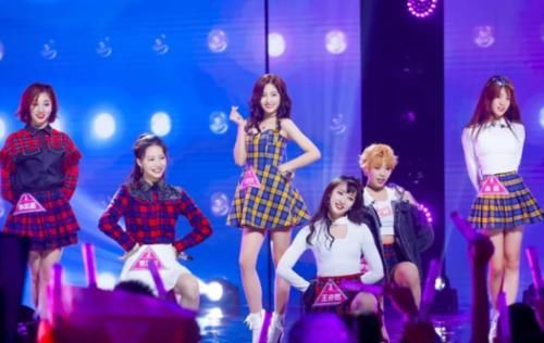 #习生#吴宣仪在《创造101》的搭档，一轮游后，现在改名上《青春有你2》