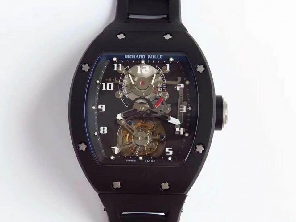 36岁的贾玲，不减肥的原因与名表有关?瘦下来就不可以吗?