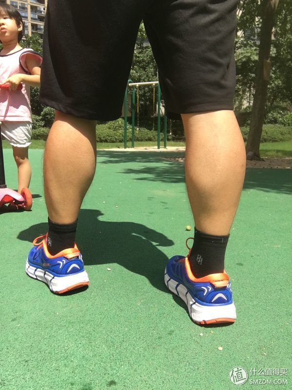 跑鞋中的松糕鞋-酷拉锐 跑鞋 真有那么神奇吗?