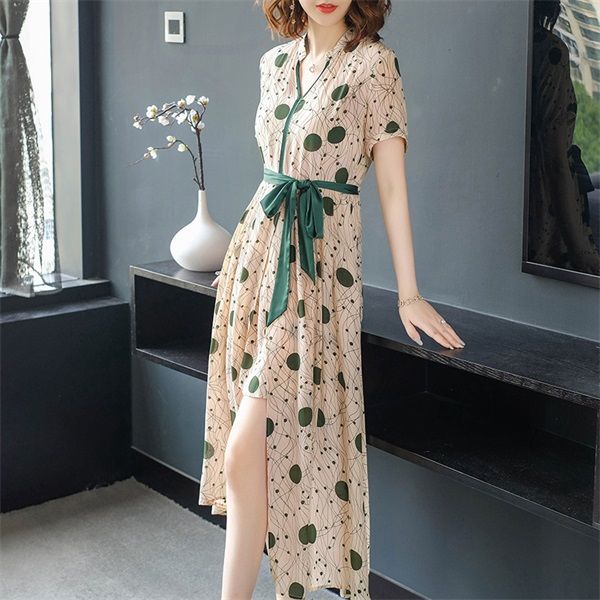 7月份即将上新的碎花连衣裙，显迷人风采，让你轻松拥有别样味道