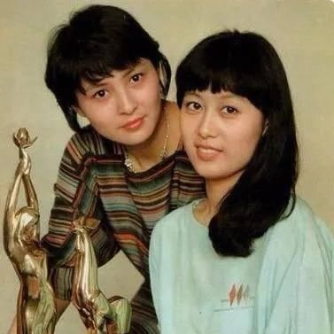  『当红』好命的吴玉芳21岁拿影后，当红时嫁运动员，夫妻恩爱32年惹人羡