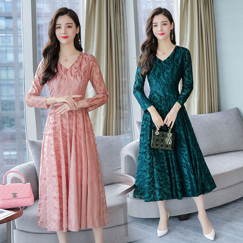 女人胖不等于丑，要会穿才美!刚刚上新的遮肉装，上身瘦到没朋友