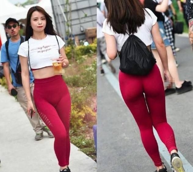 紧身打底裤，年轻有魅力的小姐姐，看上去更显十足的女人味！