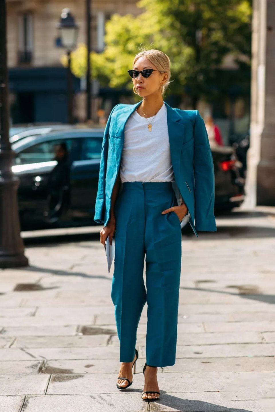 初秋穿阔腿裤，这3款绝不能碰!谁穿谁矮胖...