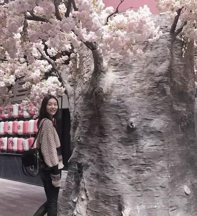 「踏春」4月踏春怎么穿？收下这些旅行穿搭idea，回头率翻倍