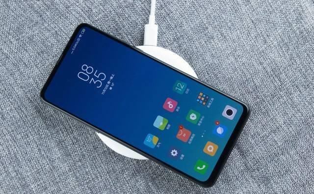  [砍掉]40W无线充电正式商用 手机还需要有线充电接口吗？