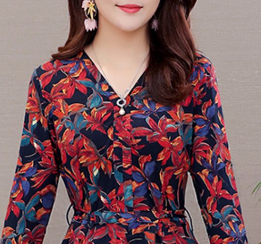 新发现8款秋裙，有点小贵，但56岁妈妈上身洋气美嫩，贵也值了