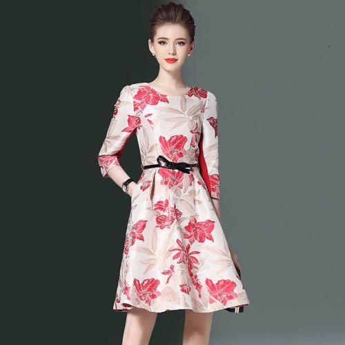 我的天!老婆不穿裤子更美了，直接穿这种裙子出门，美不胜收