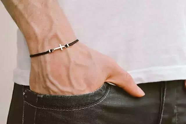 好看百搭外加满满cp感，高阶情侣款才不是简单的复制粘贴