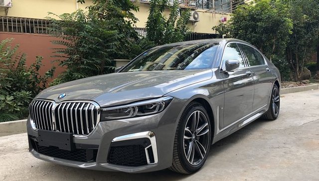#豪车#豪车中的清流,诞生40多年,捧成同级标杆,加速6.3秒,超越奔驰S级