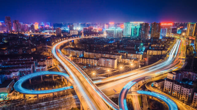 河南“寸土寸金”的城市，房价高，全市人口破850万