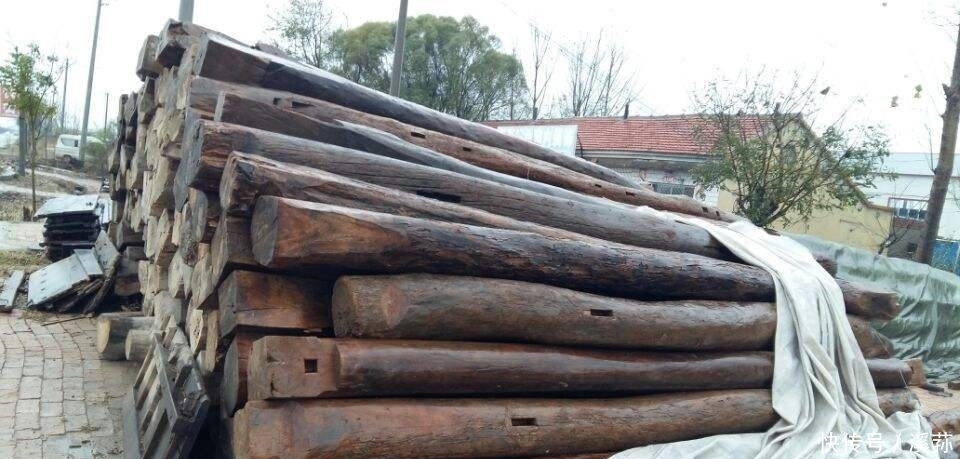  农村|近些年，时不时有人到农村高价收购房梁，用来干啥？看完才