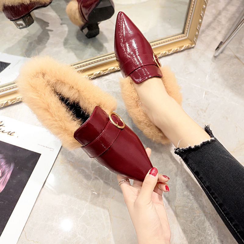 1米58的媳妇!真的超会打扮，穿上这款尖头鞋，显高又迷人