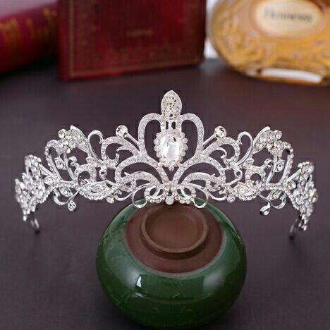 心理测试:哪款皇冠的设计最时尚?测测你是不是素颜女神!