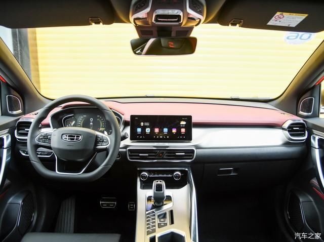  『车型』年轻人都喜欢的SUV，四出排气7.9秒破百，仅卖8.88万，年销13万台